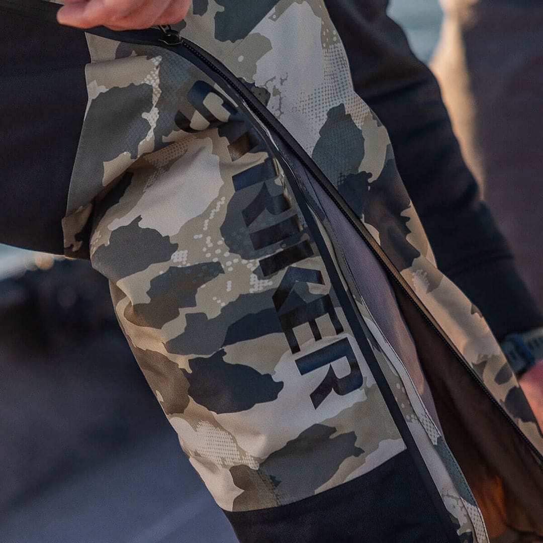 62401XX_Denali_Bib_Lifestyle-2