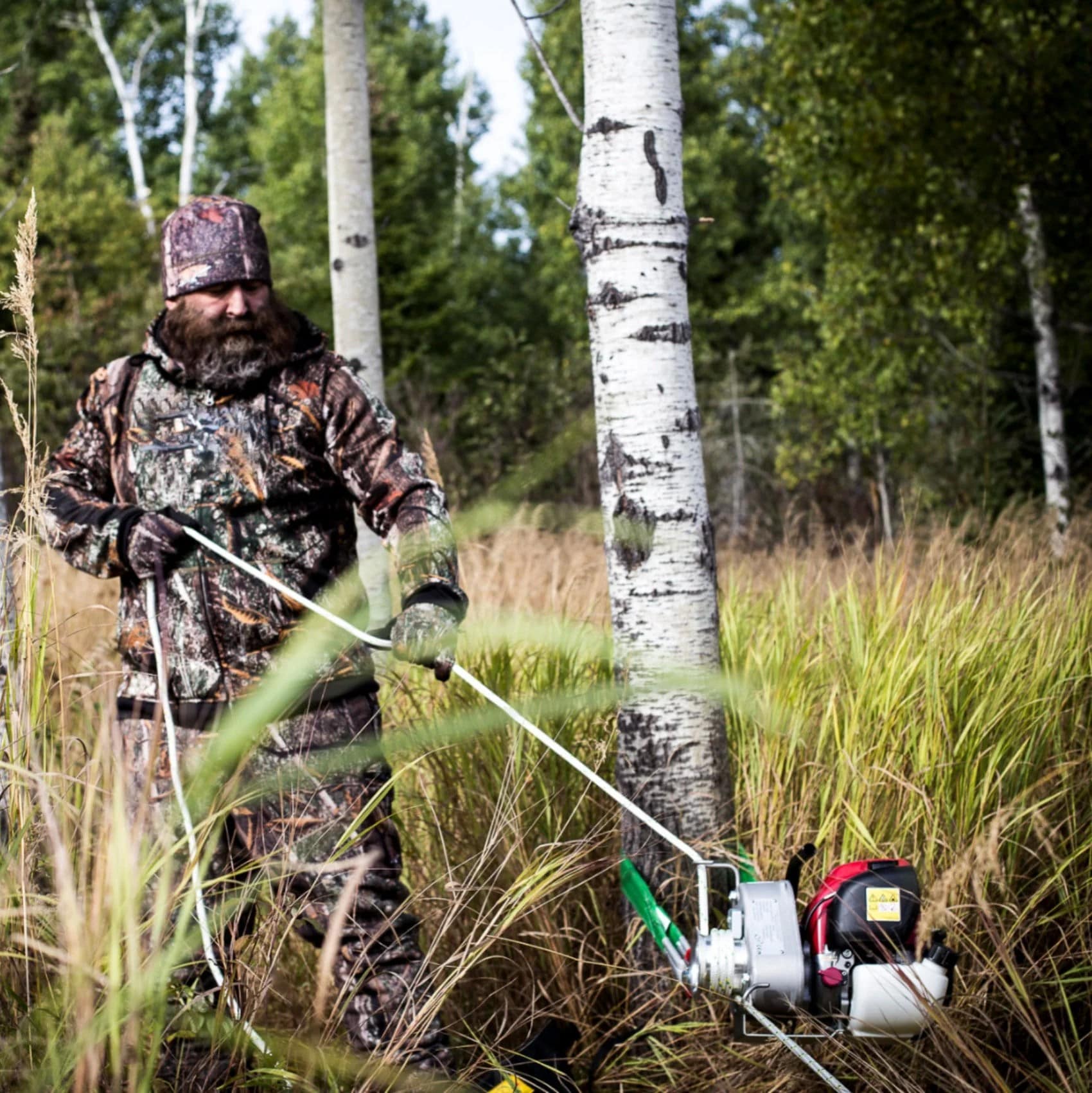 TREUIL PORTABLE À GAZ GX35 TREUIL PORTABLE À GAZ GX35