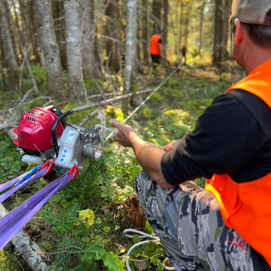 GX35 GAS-POWERED PORTABLE WINCH GX35 GAS-POWERED PORTABLE WINCH